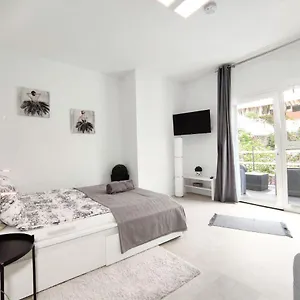 Apartments Fantastico Puerto De La Cruz With Balcony, Terrace, Air Conditioning And Free Parking, Ideal For Couples And Solo Travelers Puerto de la Cruz (Tenerife)